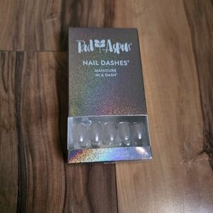 Red Aspen Nail Dashes Extravagent Edrei